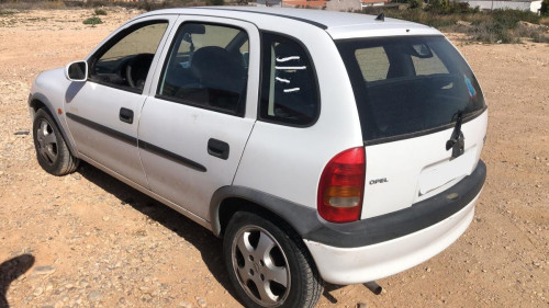 OPEL CORSA B — автомобиль-донор на запчасти 