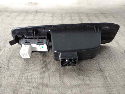 MANDO ELEVALUNAS DELANTERO DERECHO Peugeot 308 