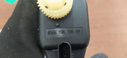 MOTOR REGULACION FAROS 