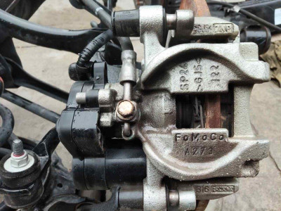 PINZA DE FRENO TRASERA DERECHA