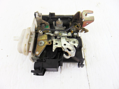 CERRADURA PUERTA DELANTERA DERECHA, AUDI, A8 (D2)