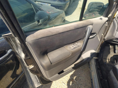 CERRADURA PUERTA DELANTERA IZQUIERDA