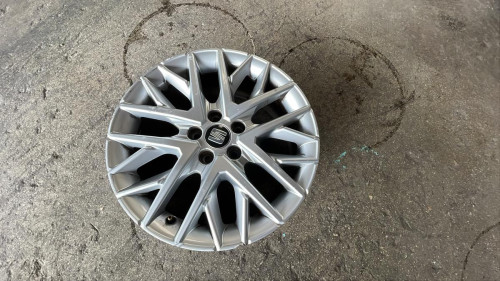 LLANTA SEAT IBIZA (KJ1) 