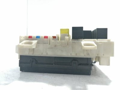 CAJA RELES / FUSIBLES, MITSUBISHI, COLT CZ3 BERL. 3 (Z30)
