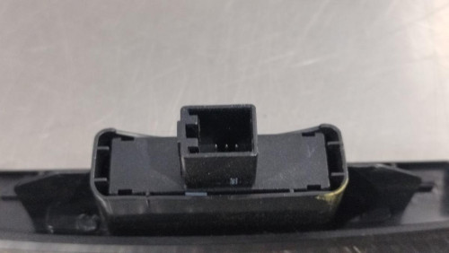  WARNING, VOLKSWAGEN, PASSAT BERLINA (362) 