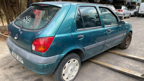  FORD FIESTA BERLINA (DX) 