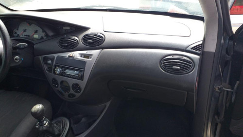  FORD FOCUS BERLINA (CAK) 