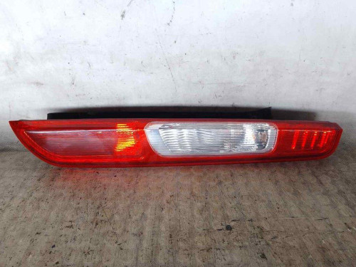 PILOTO TRASERO DERECHO Ford FOCUS BERLINA (CAP) 