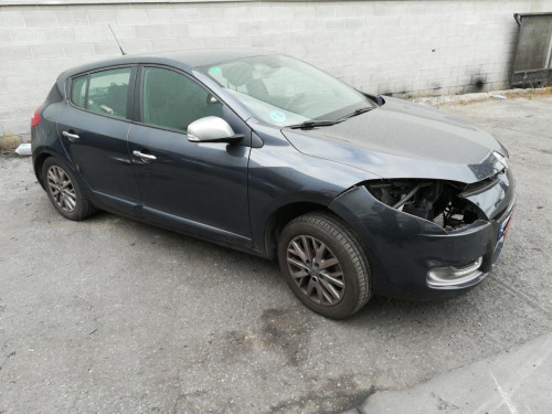 RENAULT MEGANE III BERLINA 5P — автомобиль-донор на запчасти 