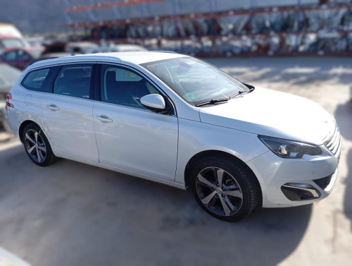PEUGEOT 308 SW — автомобиль-донор на запчасти 