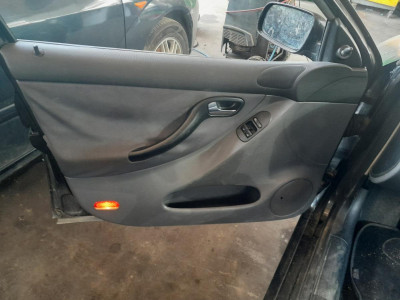 SEAT LEON (1M1)