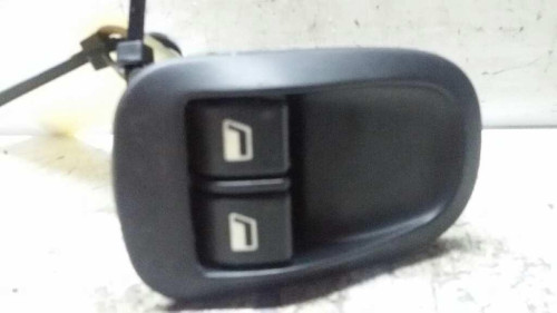 MANDO ELEVALUNAS DELANTERO IZQUIERDO Peugeot 206 