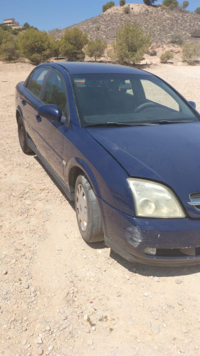 OPEL VECTRA C BERLINA — vehículo donante para recambios 