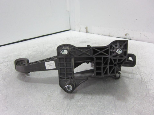  PEDAL EMBRAGUE DACIA DOKKER 
