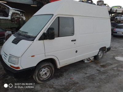 RENAULT TRAFIC I