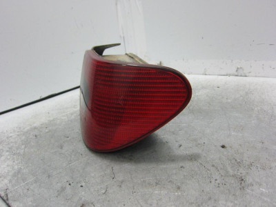 PILOTO TRASERO DERECHO