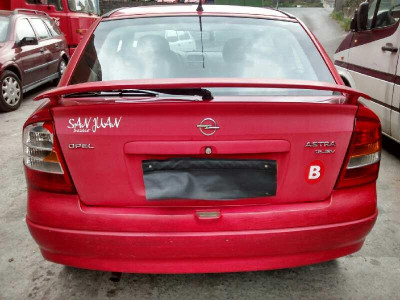 OPEL ASTRA G BERLINA