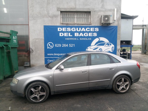  AUDI A4 BERLINA (8E) 