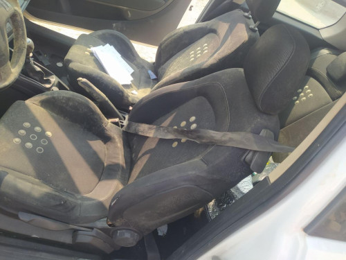  CINTURON SEGURIDAD DELANTERO IZQUIERDO 