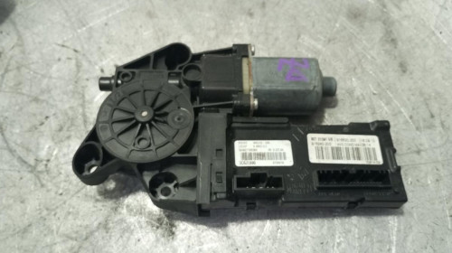 MOTOR ELEVALUNAS DELANTERO IZQUIERDO RENAULT MEGANE III BERLINA 5P 