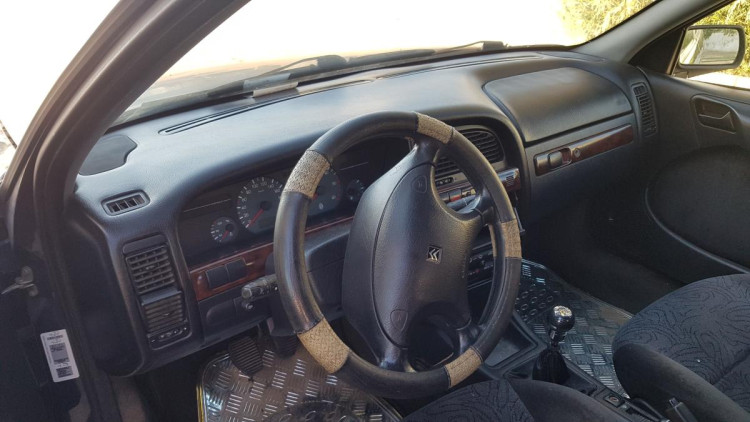 Citroen Xantia Berlina (1998->) SIN IDENTIFICAR