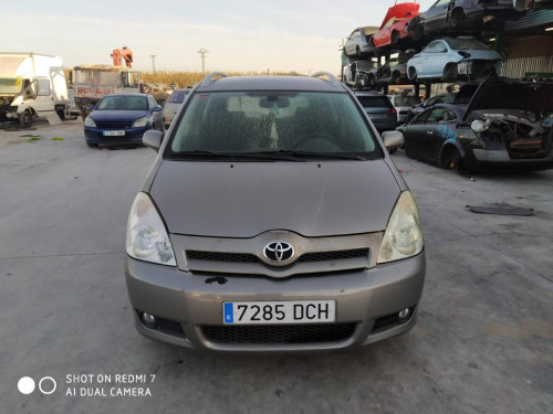  TOYOTA COROLLA VERSO (R1) 