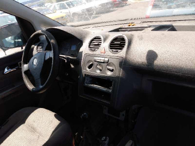 VOLKSWAGEN CADDY (2K)(02.2004)