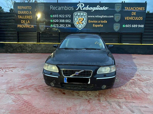  VOLVO S60 BERLINA 