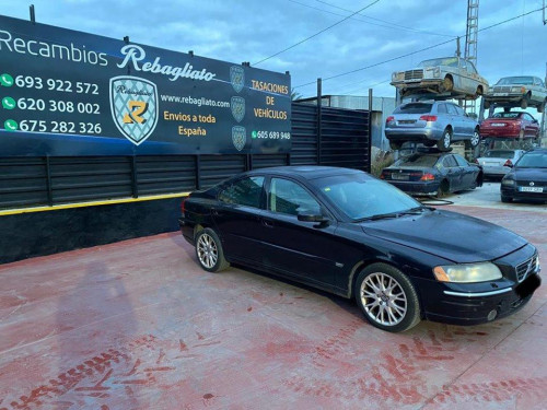  VOLVO S60 BERLINA 