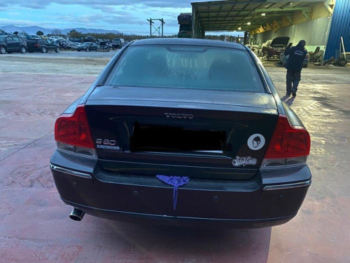  VOLVO S60 BERLINA 