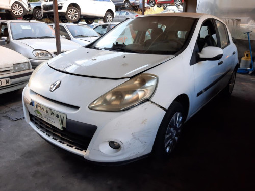  RENAULT CLIO III 