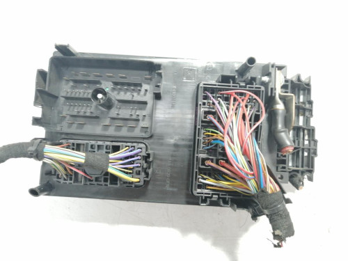  CAJA RELES / FUSIBLES OPEL ASTRA J BERLINA 5P 