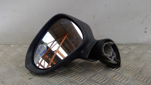 RETROVISOR IZQUIERDO 