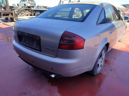  AUDI A6 BERLINA (4B2) 