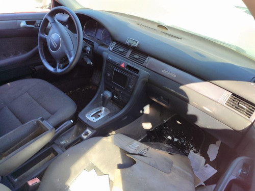  AUDI A6 BERLINA (4B2) 