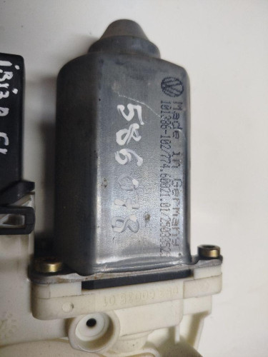 MOTOR ELEVALUNAS DELANTERO DERECHO Seat IBIZA (6L1) 