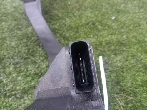  PEDAL ACELERADOR IVECO DAILY CONF. PAQUETERÍA (SOMMER) 