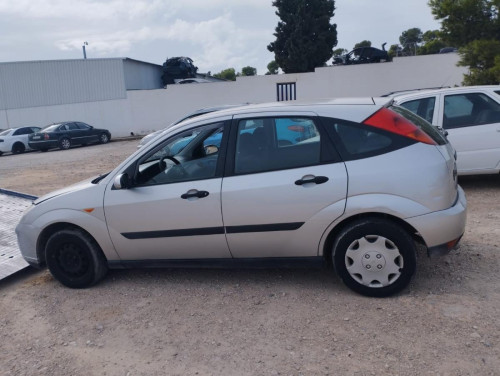 FORD FOCUS BERLINA (CAK) — автомобиль-донор на запчасти 