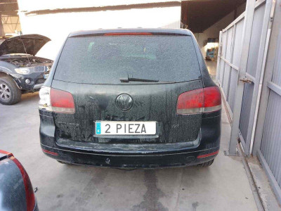 VOLKSWAGEN TOUAREG (7LA)