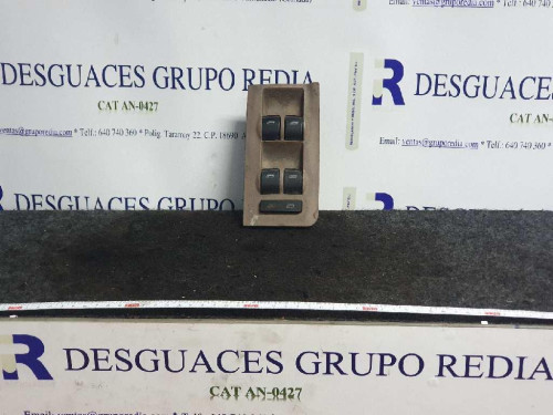  MANDO ELEVALUNAS DELANTERO IZQUIERDO 