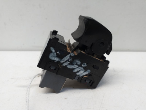  MANDO ELEVALUNAS DELANTERO DERECHO HYUNDAI BAYON 