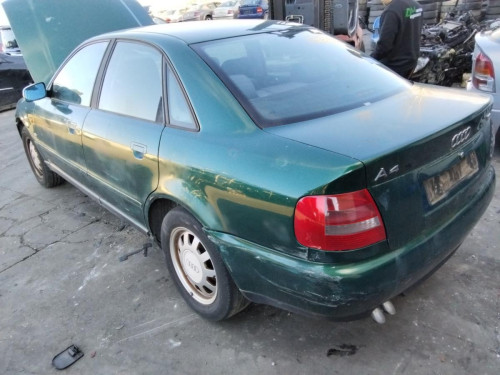  AUDI A4 BERLINA (B5) 