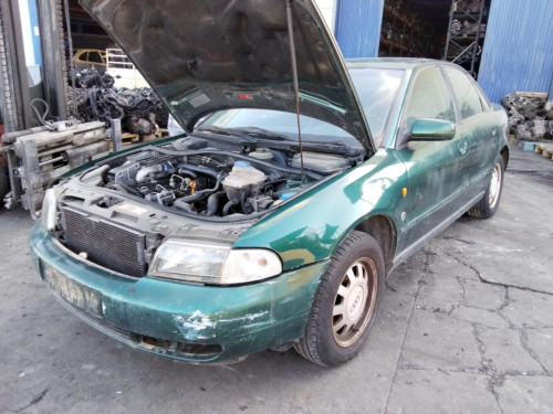  AUDI A4 BERLINA (B5) 