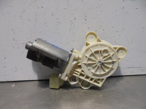  MOTOR ELEVALUNAS DELANTERO DERECHO Mercedes-Benz CLS (BM 219) 