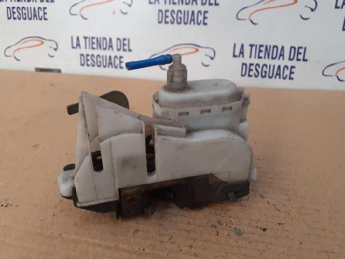  CERRADURA PUERTA TRASERA IZQUIERDA 