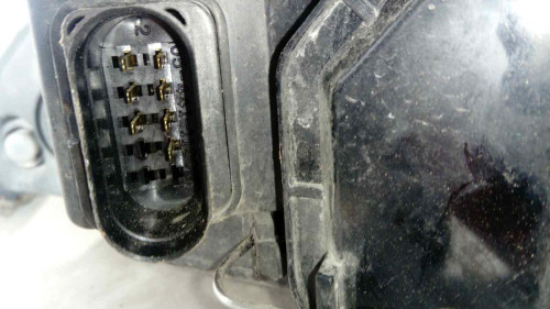 FARO DERECHO Ford FOCUS BERLINA (CAK) 