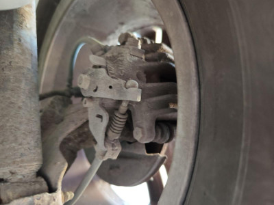 PINZA DE FRENO TRASERA DERECHA