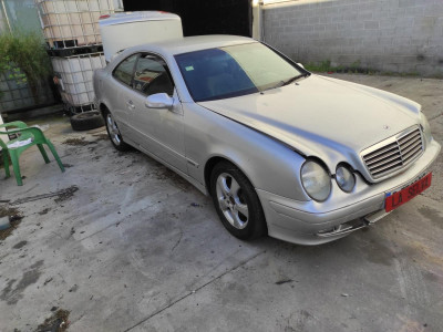 MERCEDES-BENZ CLK (BM 208) COUPE