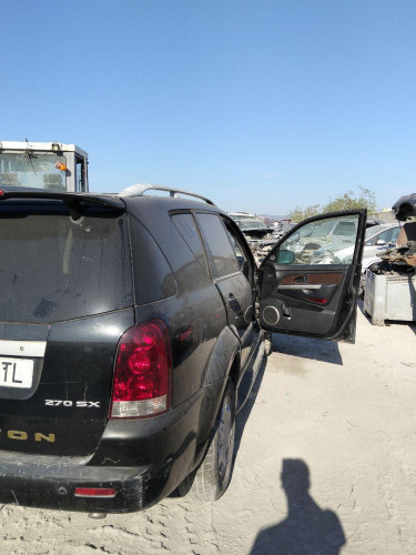 SSANGYONG REXTON — Donor Vehicle for Used Parts 