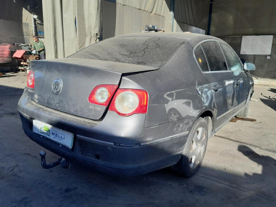 VOLKSWAGEN PASSAT BERLINA (3C2)